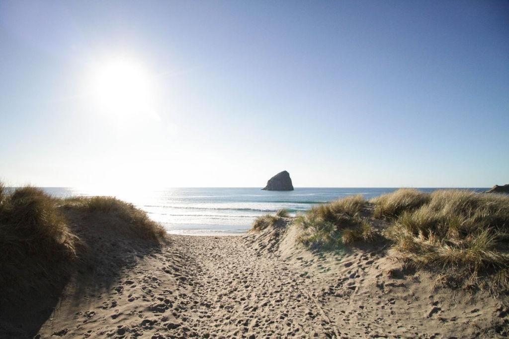 Beach Break Pacific City Exteriör bild